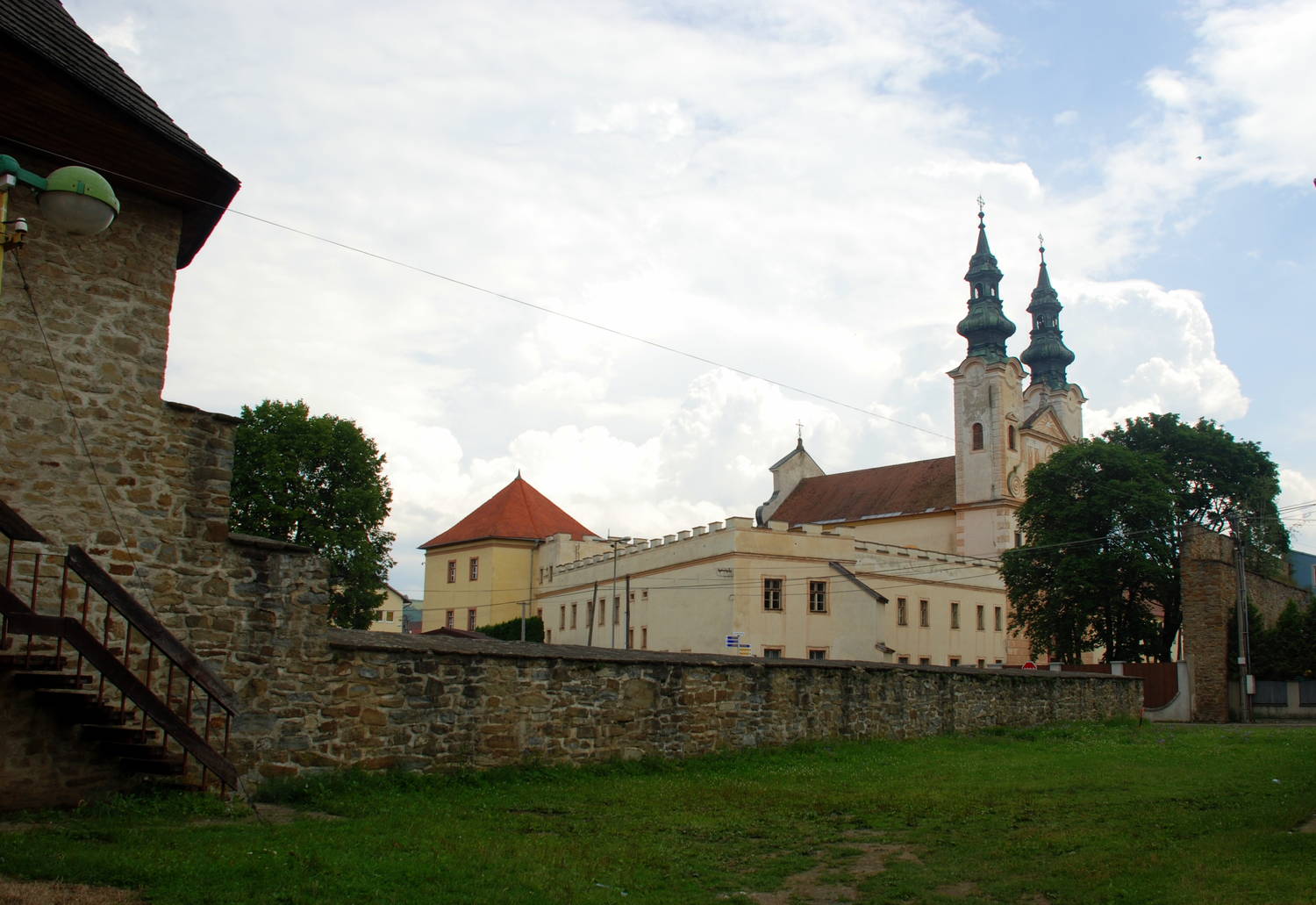 Kláštor Piaristov