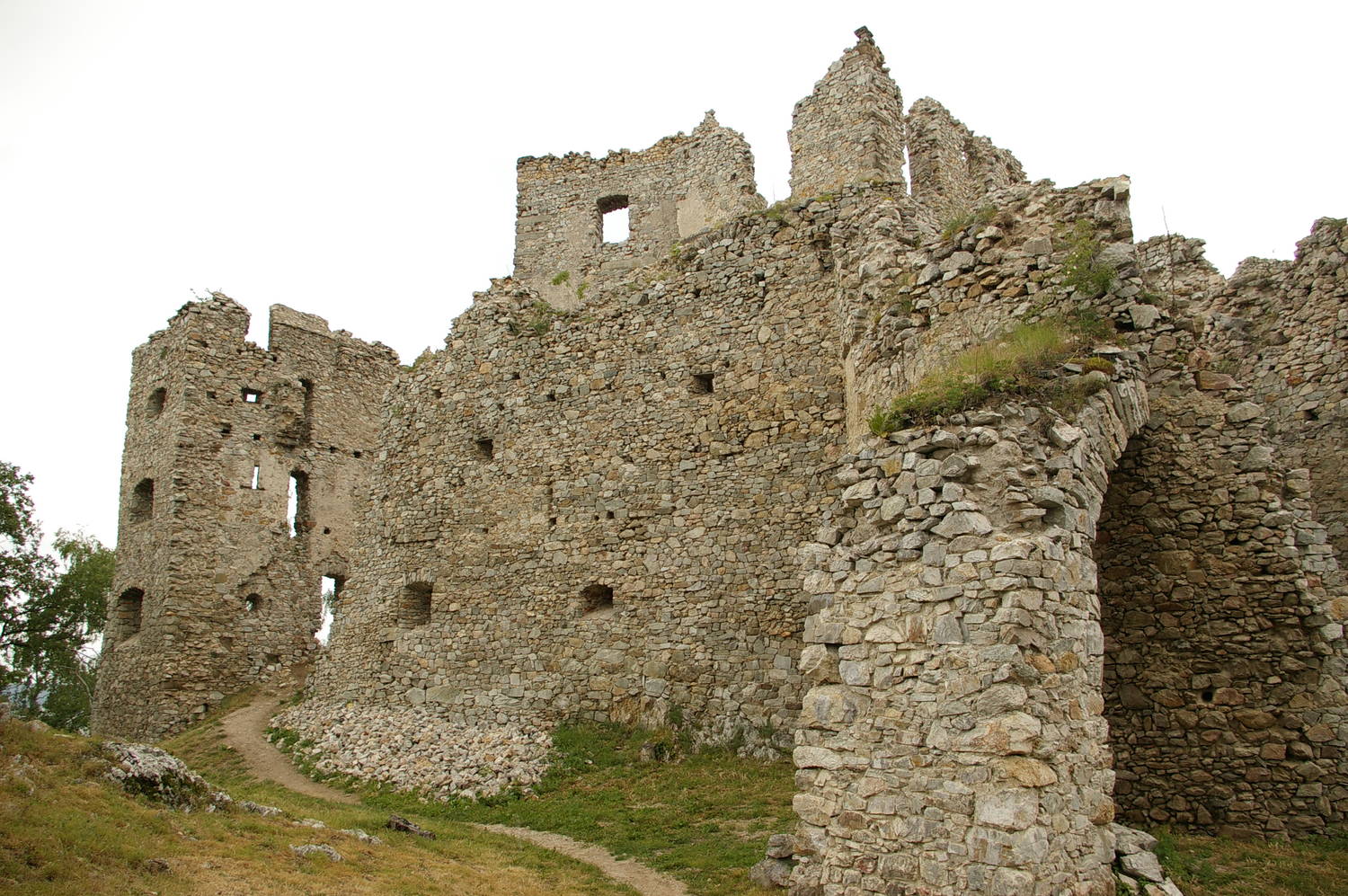 Hrad Hrušov
