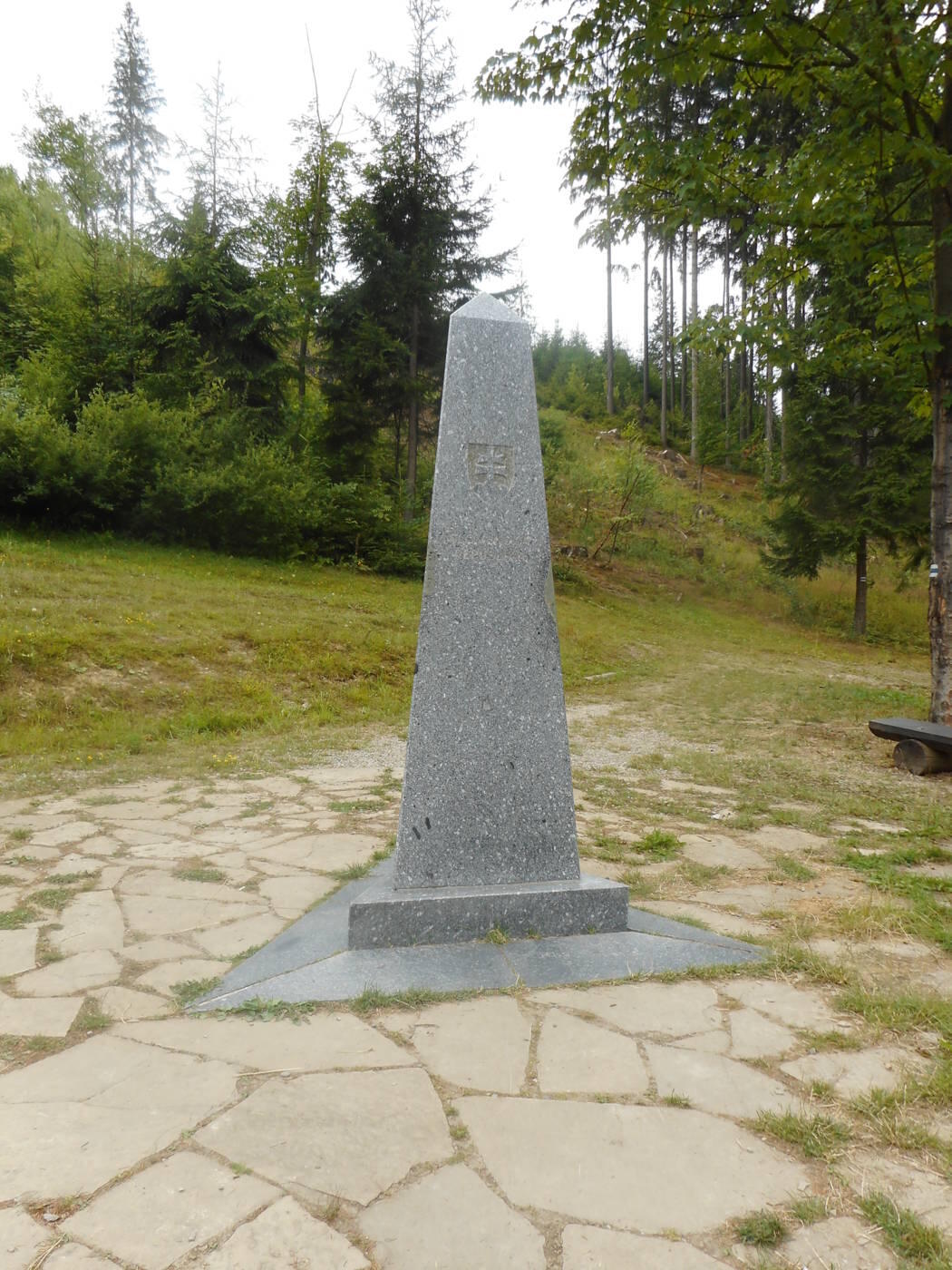 Trojštátie Čierne