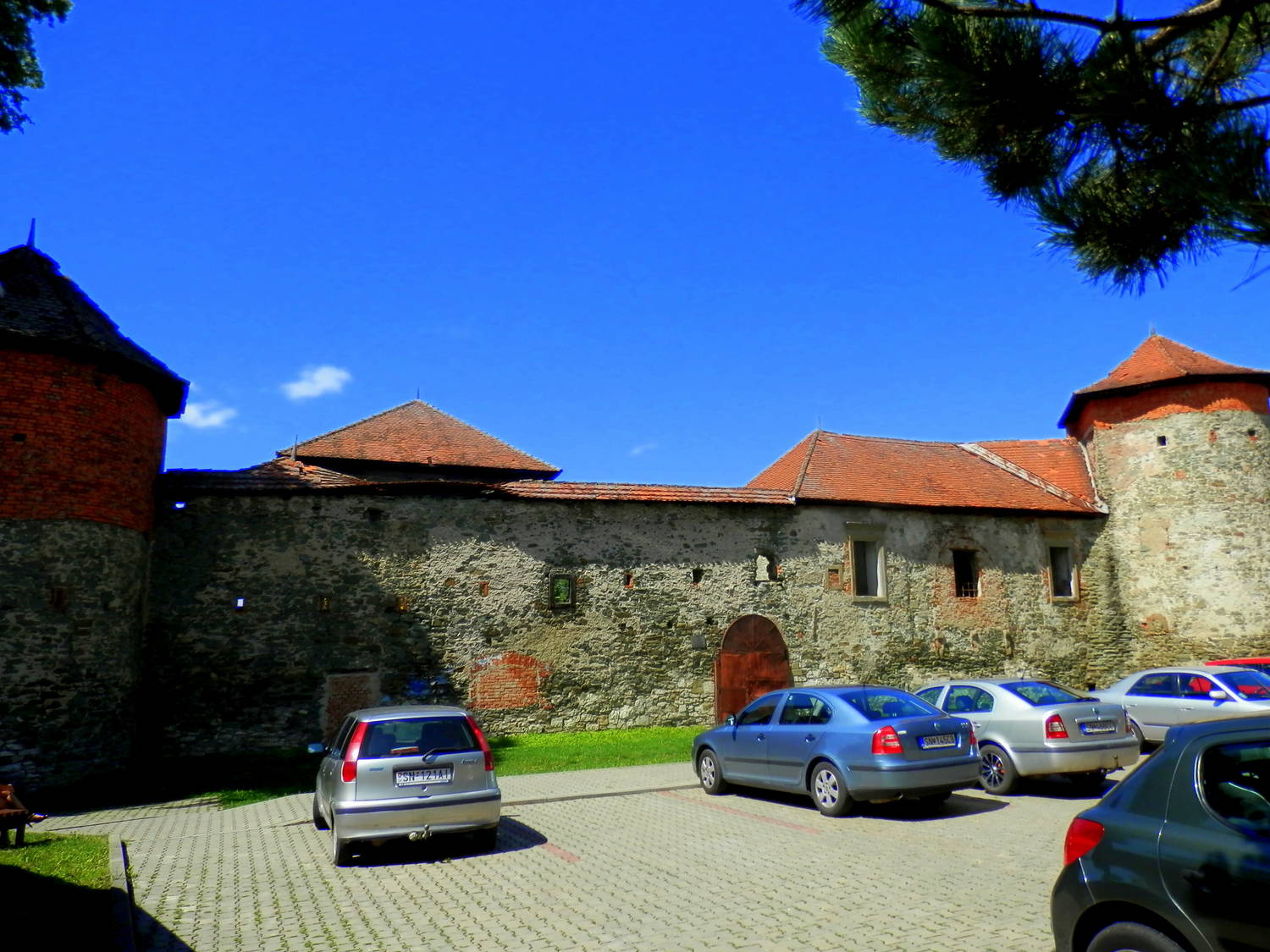 Markušovský hrad