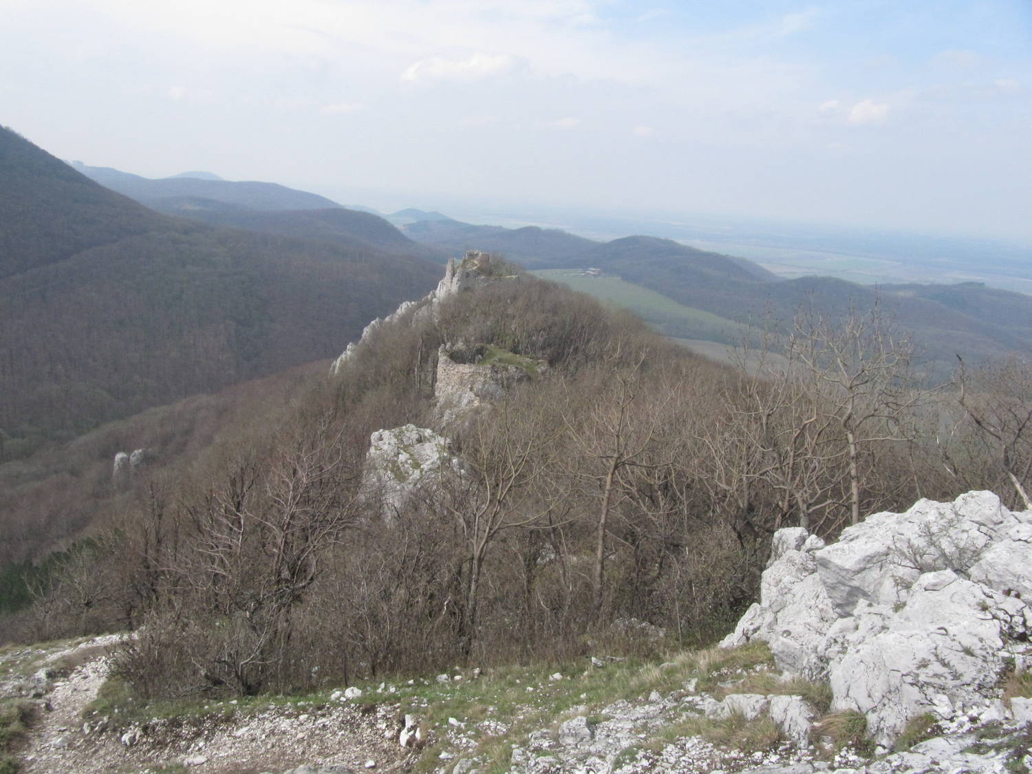 Hrad Ostrý Kameň