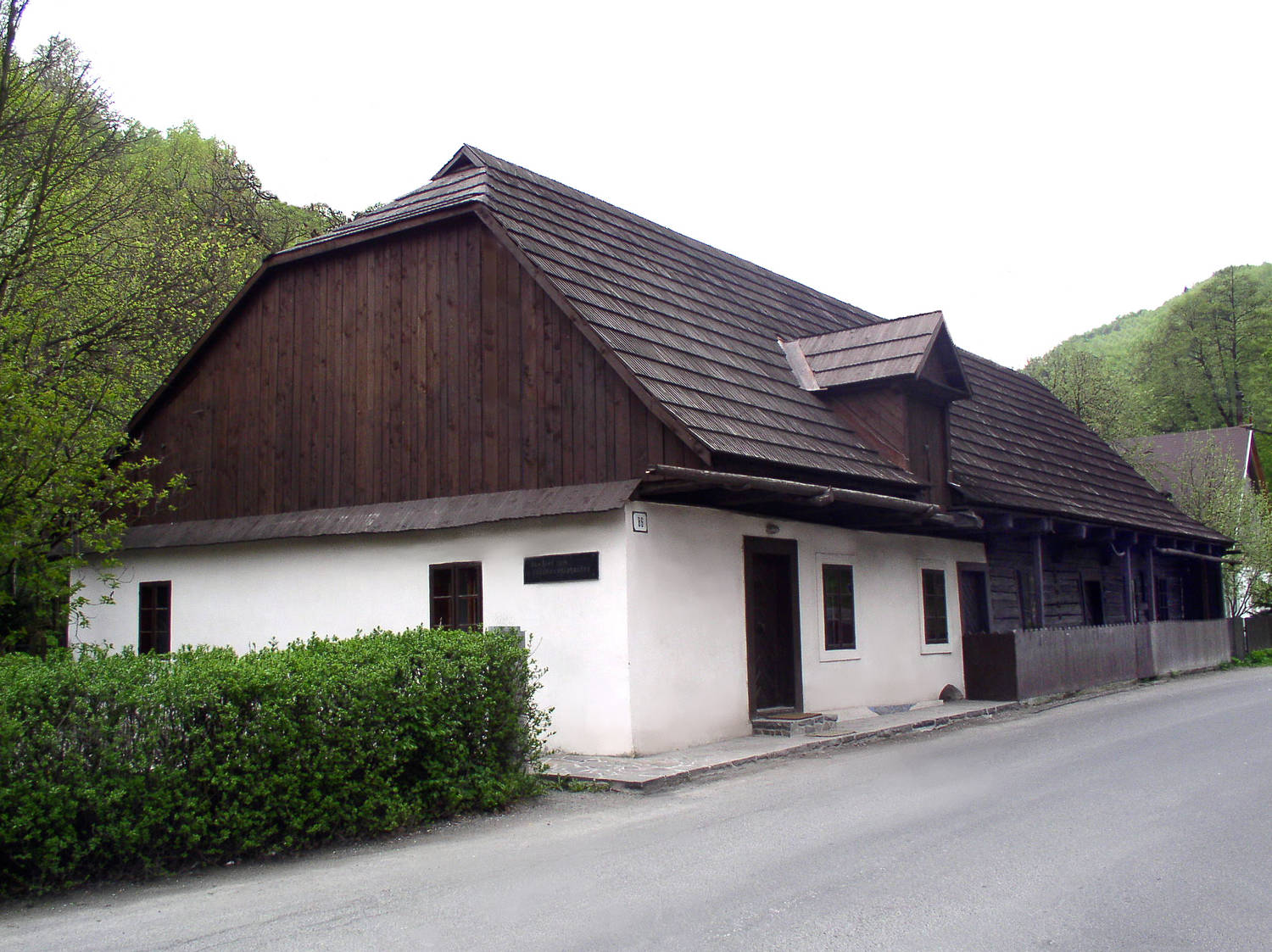 Literárne a hudobné múzeum